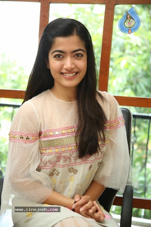 Rashmika Mandanna Pics - 19 / 21 photos