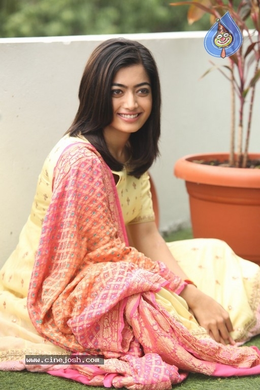 Rashmika Mandanna Pictures - 5 / 41 photos