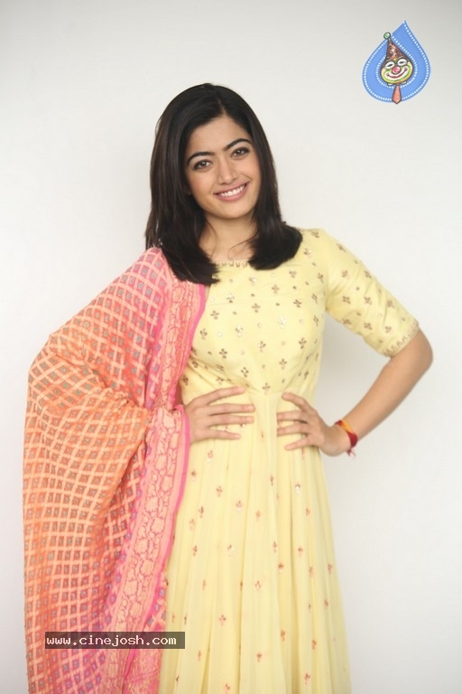 Rashmika Mandanna Pictures - 24 / 41 photos