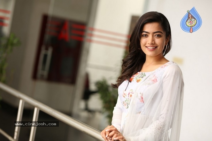 Rashmika Mandanna Stills - 2 / 49 photos