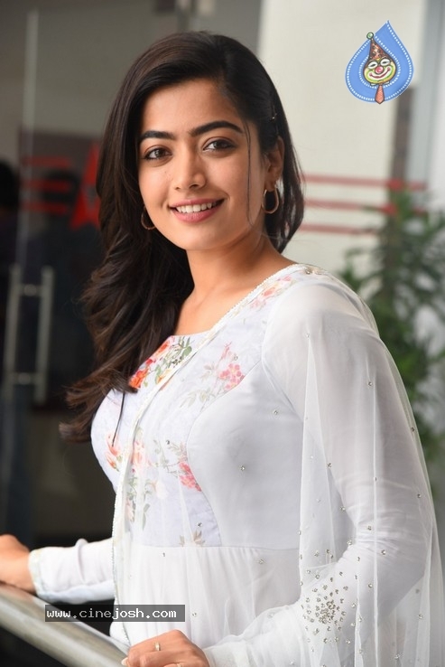 Rashmika Mandanna Stills - 29 / 49 photos