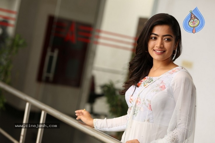 Rashmika Mandanna Stills - 35 / 49 photos