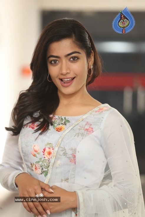 Rashmika Mandanna Stills - 43 / 49 photos