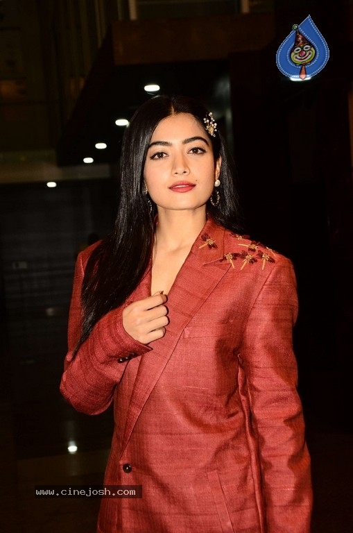 Rashmika New Photos - 12 / 21 photos