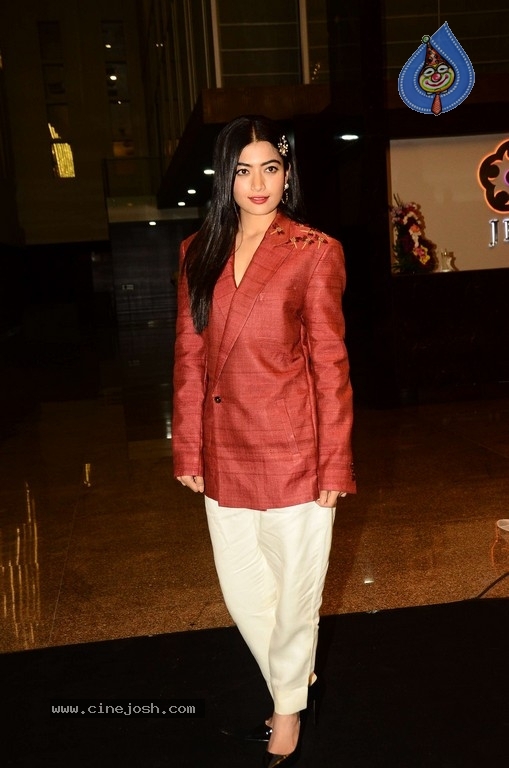 Rashmika New Photos - 19 / 21 photos