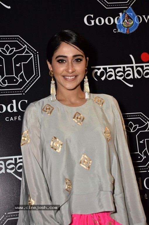 Regina Cassandra Gallery - 21 / 63 photos