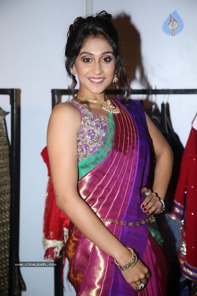 Regina Cassandra Gallery - 96 / 157 photos