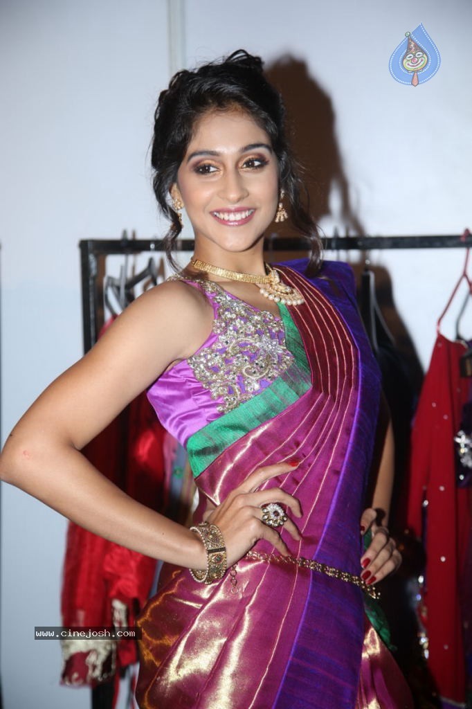 Regina Cassandra Gallery - 124 / 157 photos