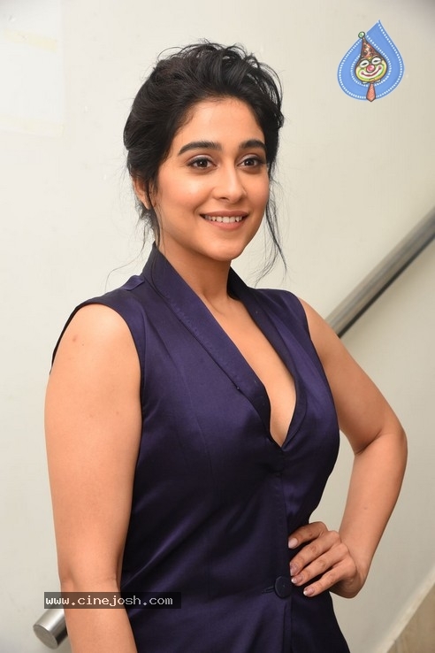 Regina Cassandra Photos - 25 / 42 photos