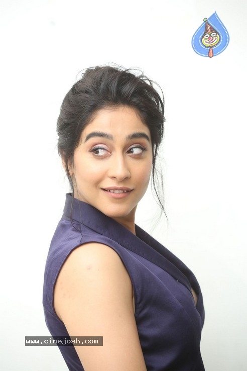 Regina Cassandra Photos - 29 / 42 photos