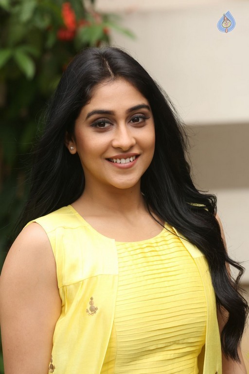 Regina Cassandra Photos - 25 / 61 photos