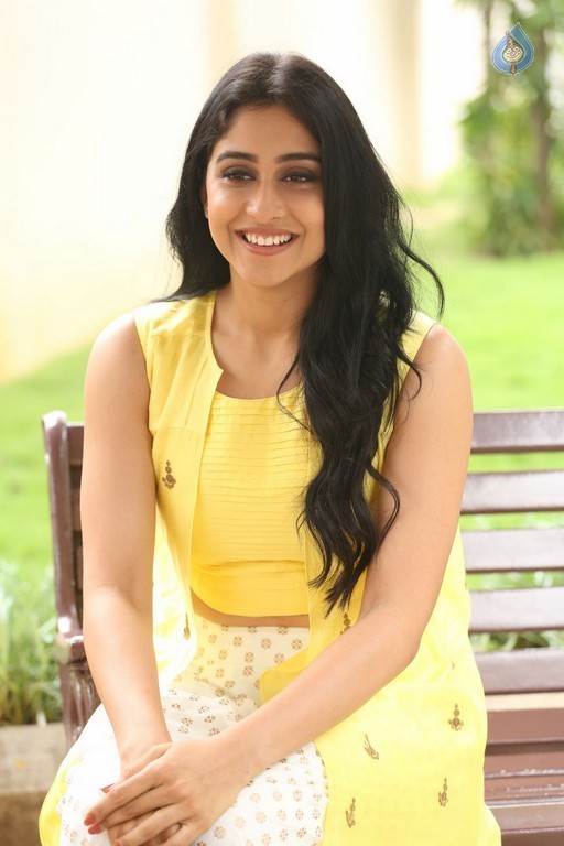 Regina Cassandra Photos - 36 / 61 photos