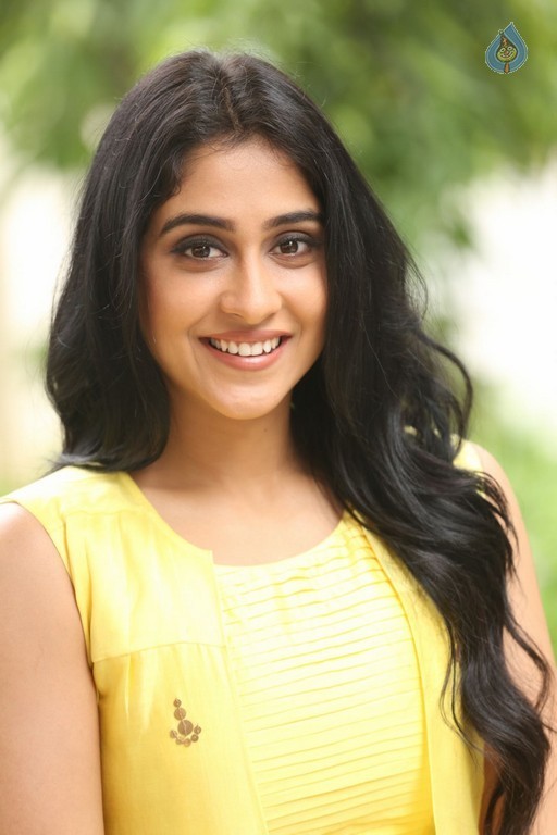 Regina Cassandra Photos - 54 / 61 photos