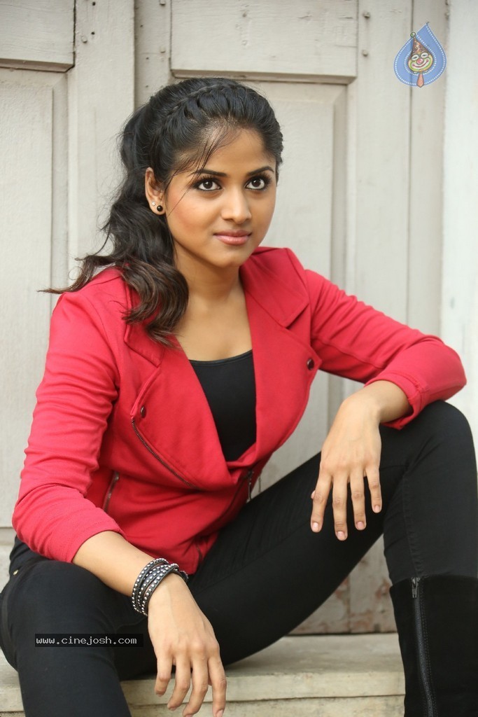 Rehana New Stills - 17 / 200 photos