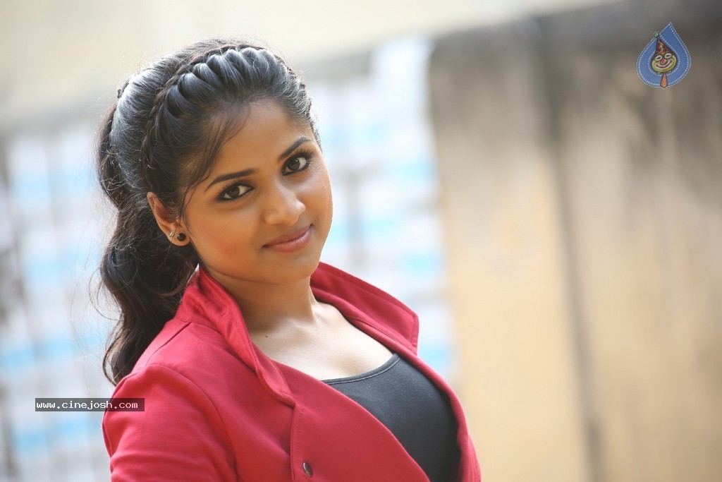 Rehana New Stills - 63 / 200 photos