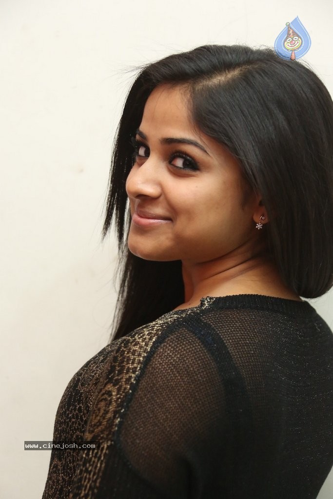 Rehhana New Stills - 21 / 82 photos