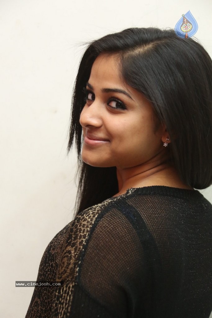 Rehhana New Stills - 41 / 82 photos