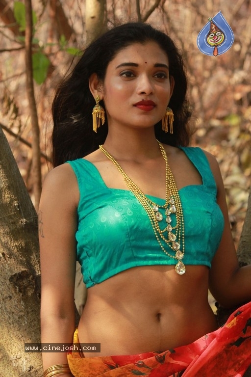 Rekha Boj Photoshoot - 20 / 33 photos