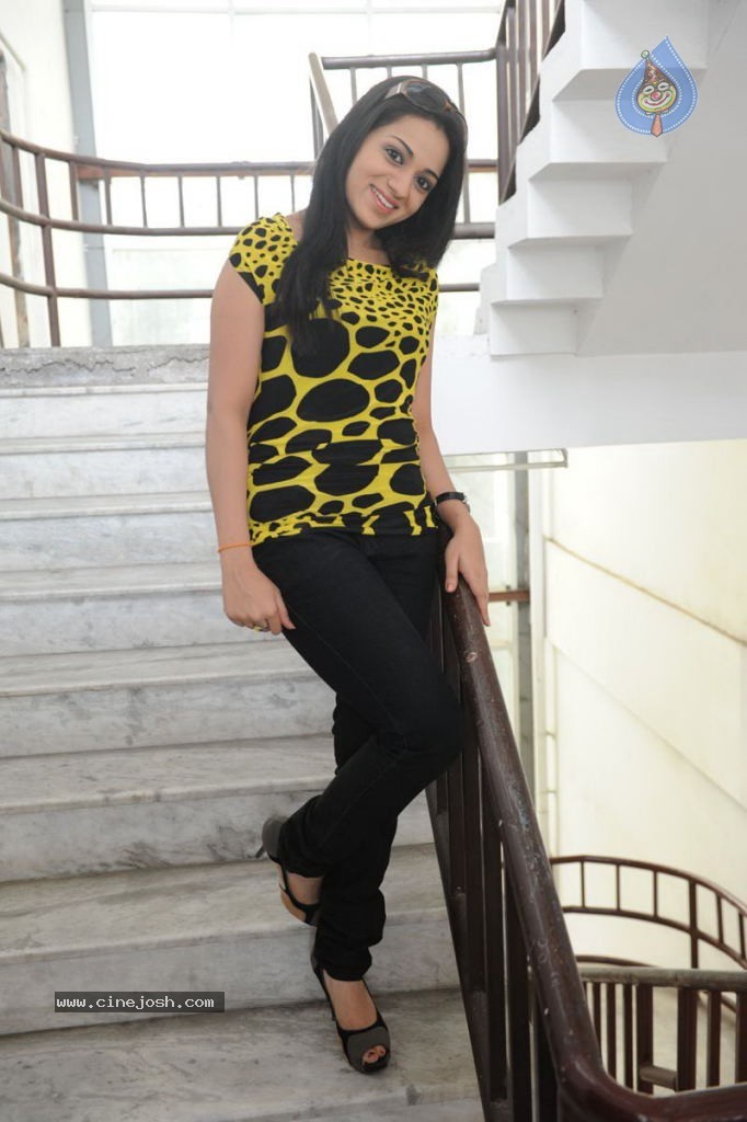 Reshma Latest Stills - 49 / 78 photos