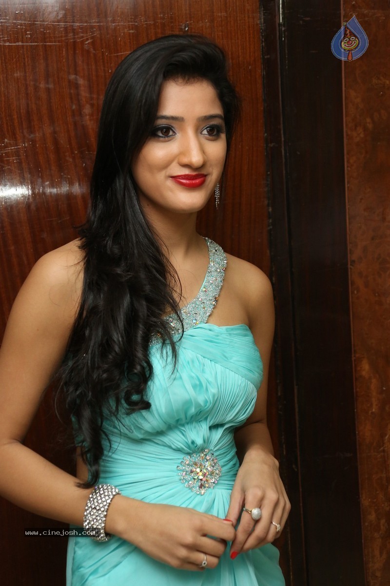 Richa Panai Pics - 41 / 47 photos