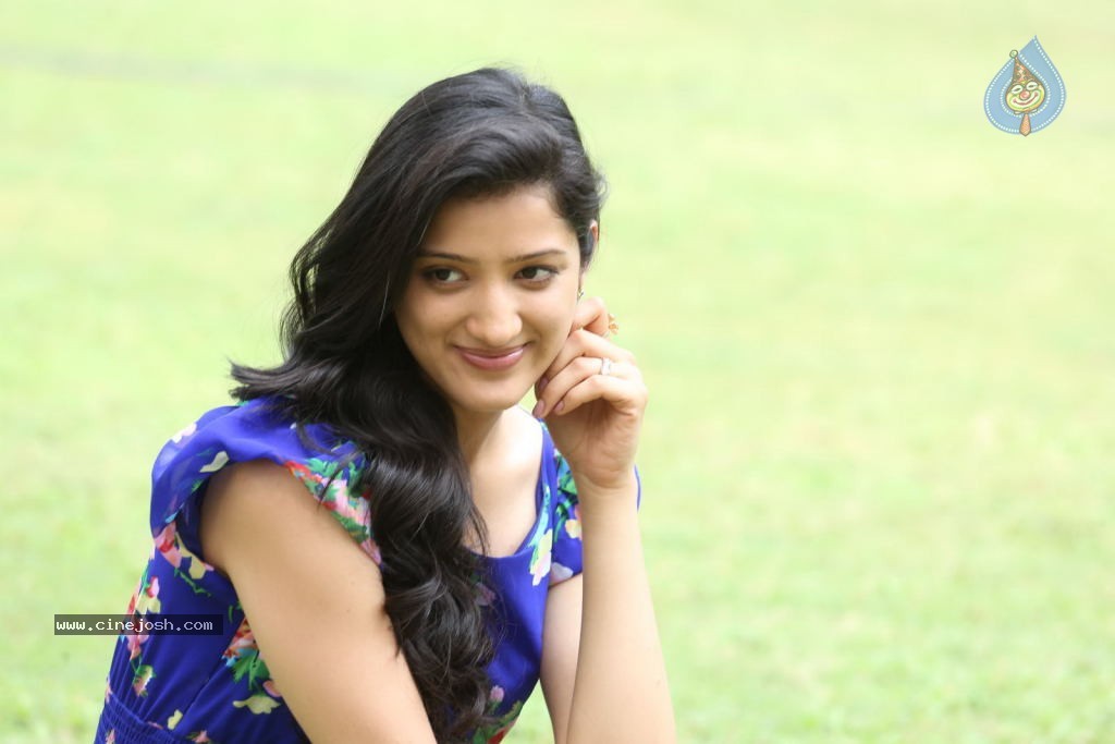 Richa Panai Stills - 26 / 85 photos