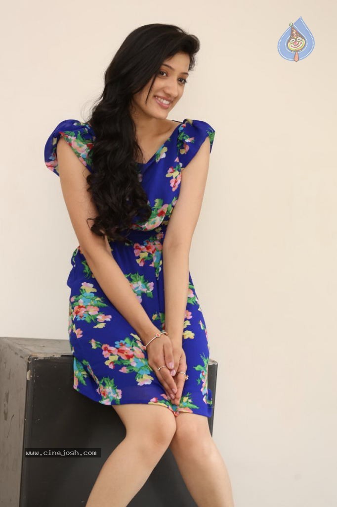 Richa Panai Stills - 55 / 85 photos