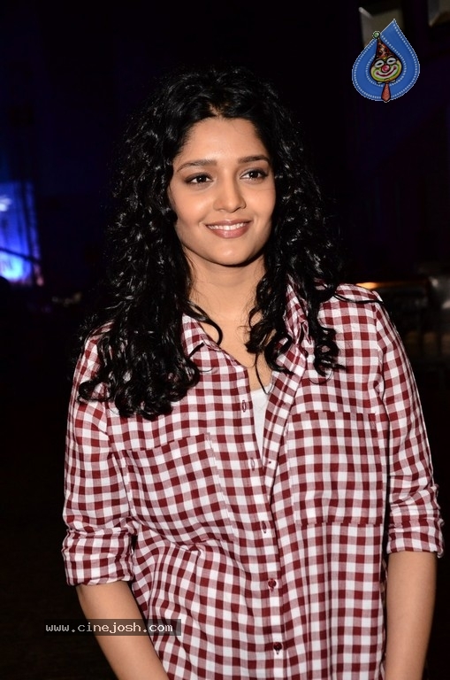 Ritika Singh Photos - 8 / 29 photos