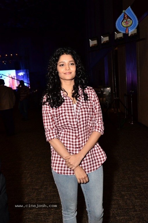 Ritika Singh Photos - 15 / 29 photos