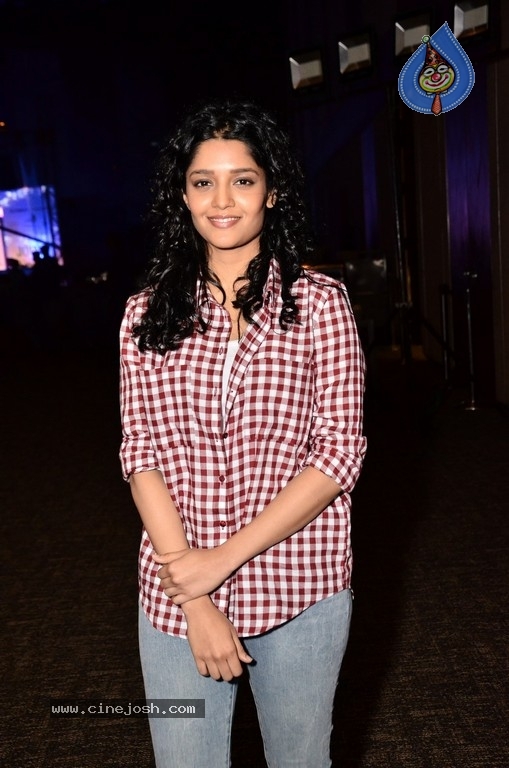 Ritika Singh Photos - 19 / 29 photos