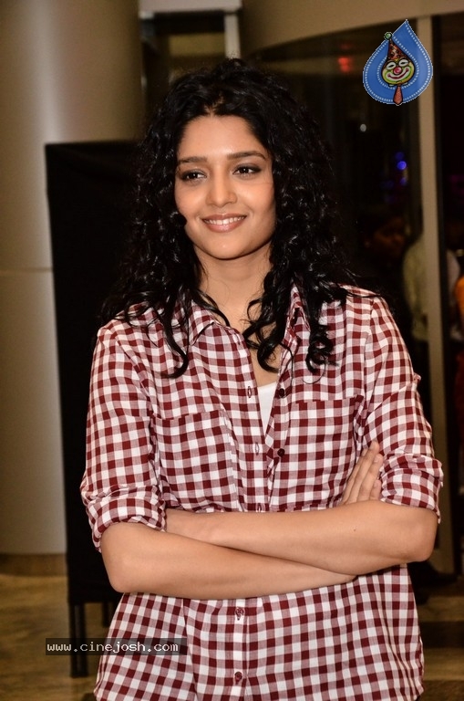 Ritika Singh Photos - 20 / 29 photos