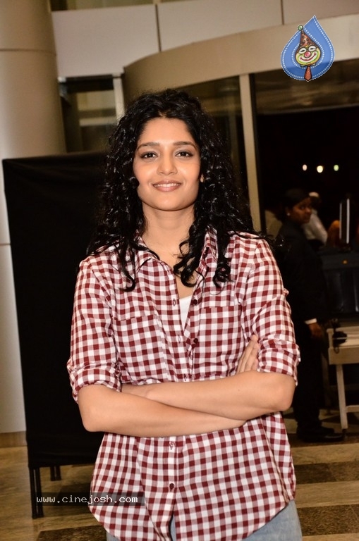 Ritika Singh Photos - 24 / 29 photos