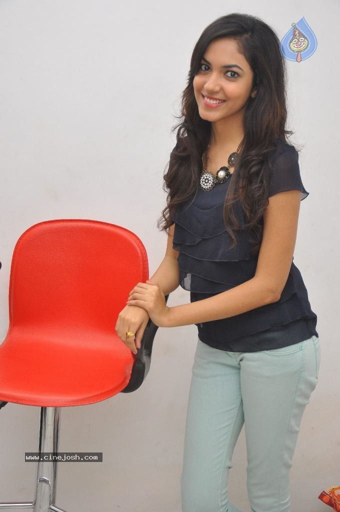 Ritu Varma Pics - 27 / 44 photos