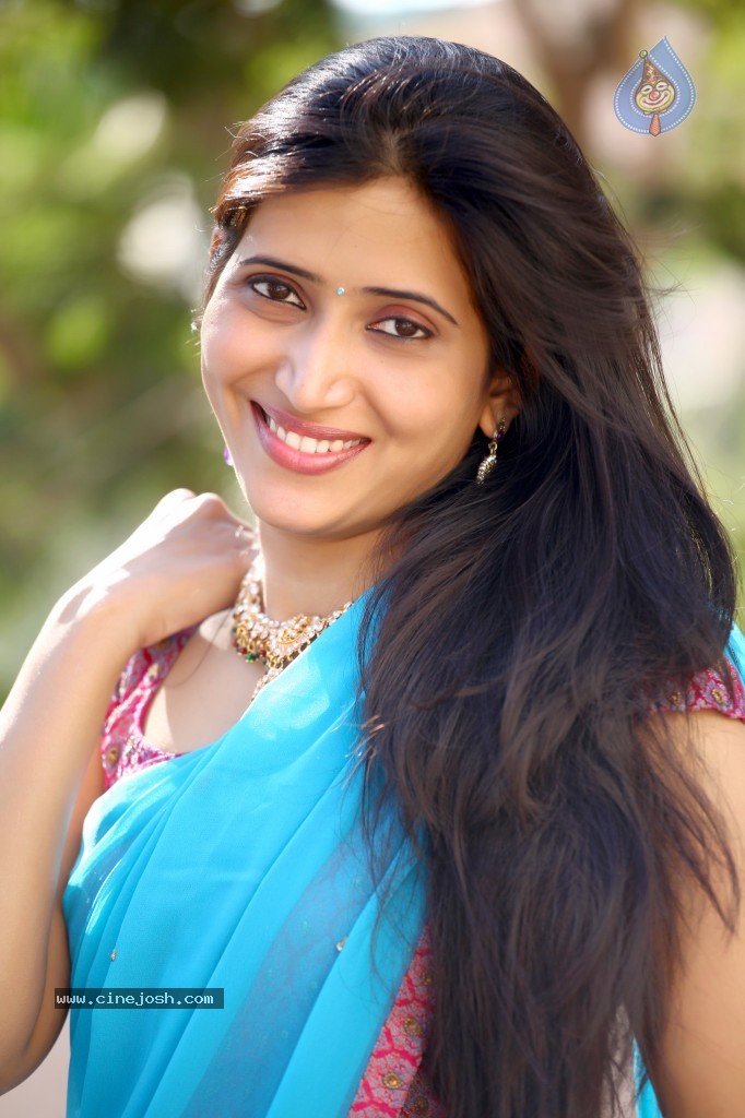 Riya New Stills - 67 / 72 photos