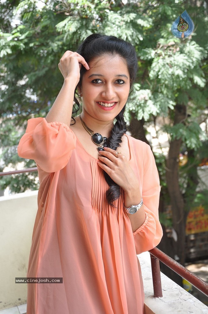 Riya Stills - 24 / 60 photos