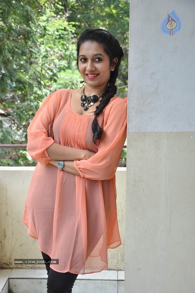 Riya Stills - 49 / 60 photos