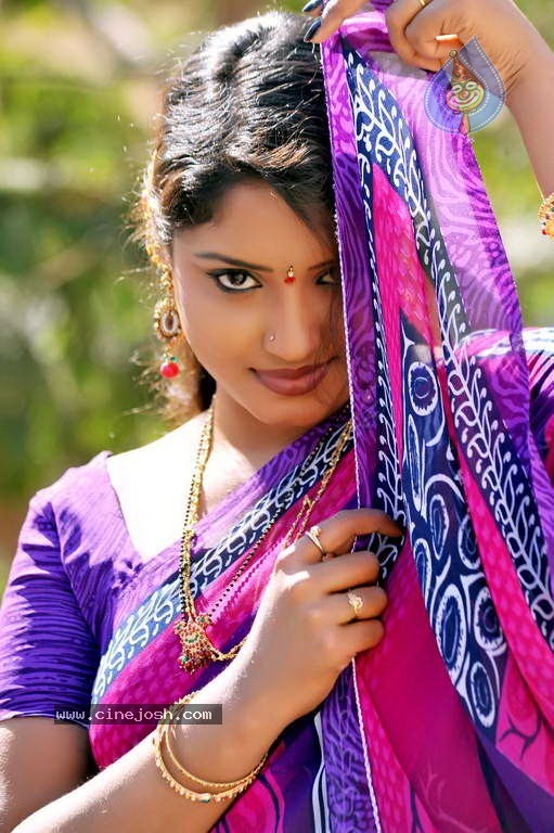 Roja Komaravolu Photos - 26 / 72 photos