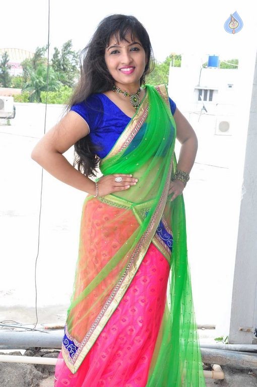 Roshini New Photos - 23 / 51 photos