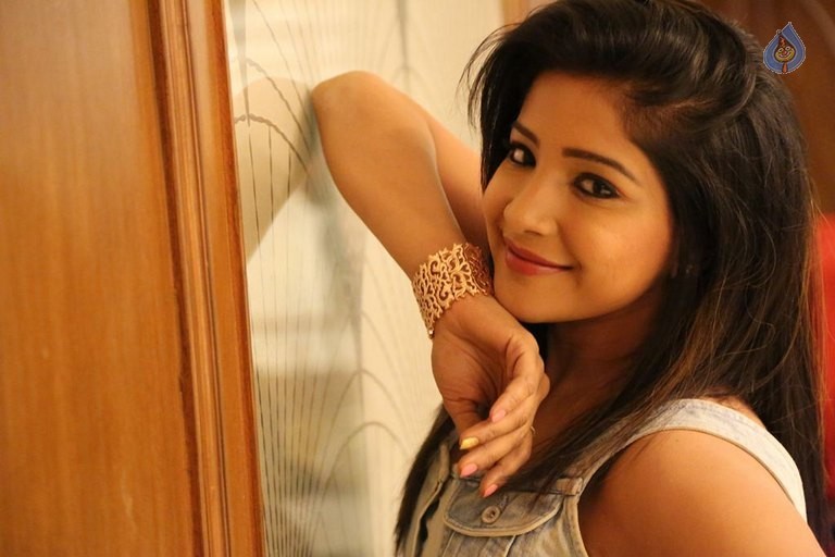 Sakshi Agarwal Photos - 12 / 20 photos