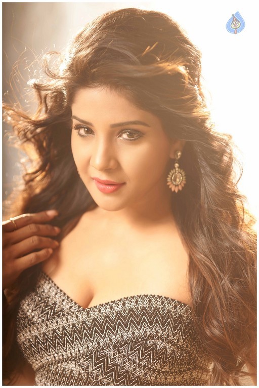 Sakshi Agarwal Photos - 22 / 24 photos