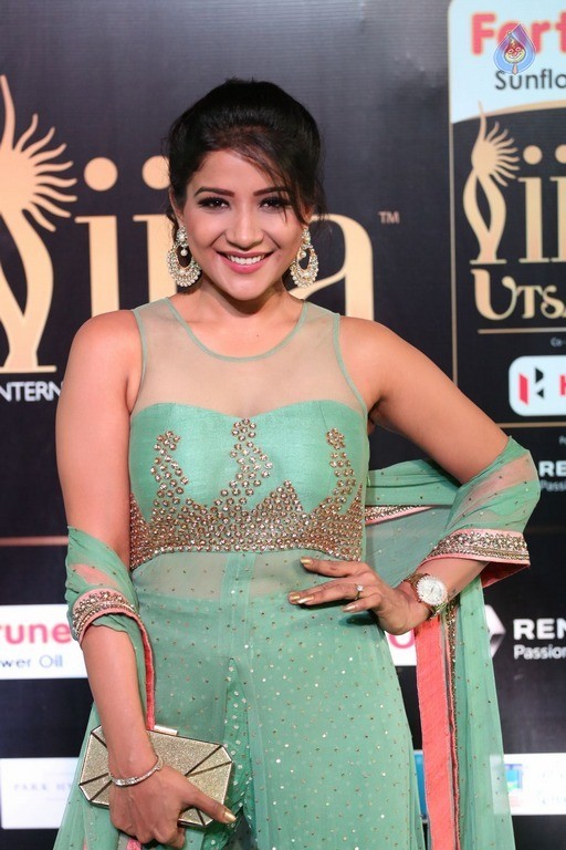 Sakshi Agarwal Pics - 31 / 56 photos