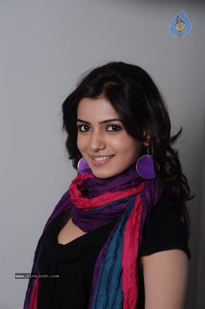 Samantha Gallery - 53 / 95 photos