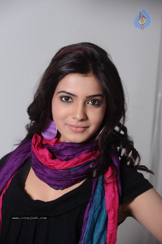 Samantha Gallery - 70 / 95 photos