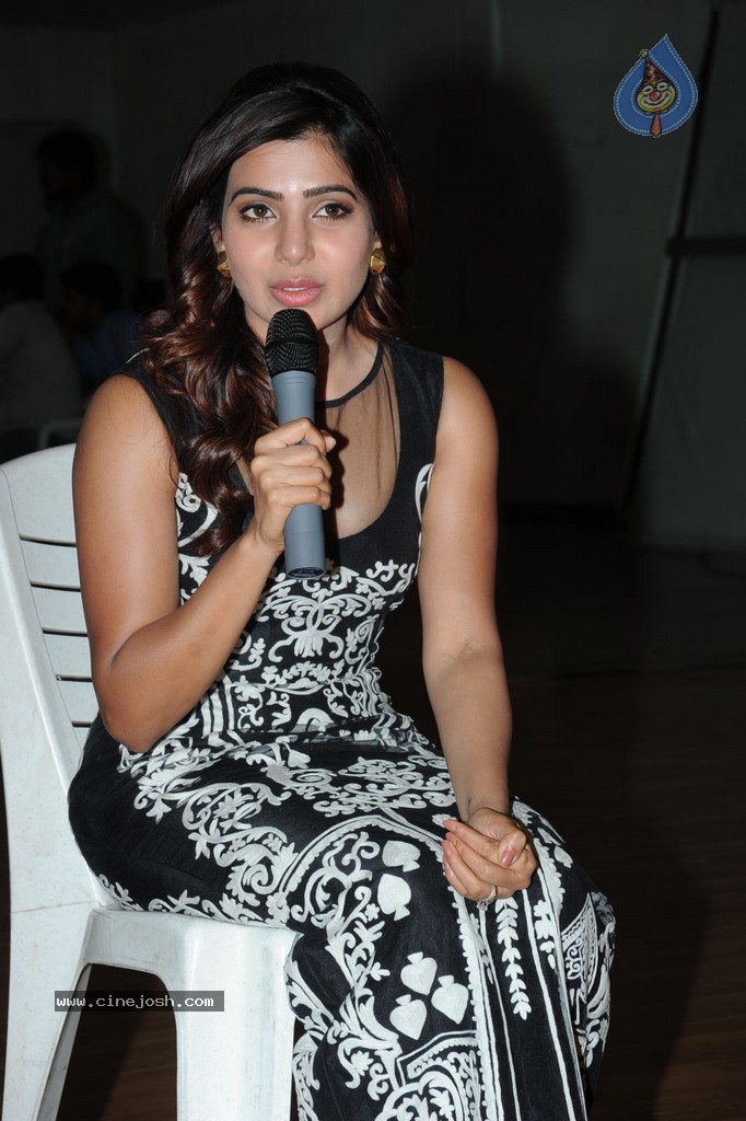 Samantha Interview Stills - 104 / 352 photos