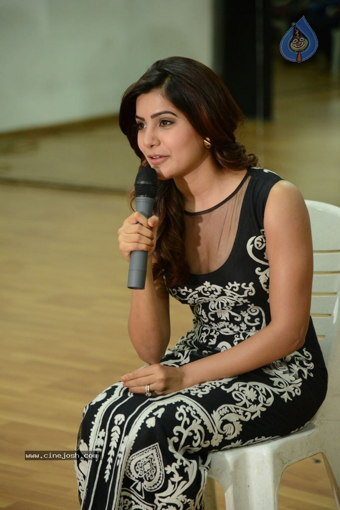 Samantha Interview Stills - 200 / 352 photos