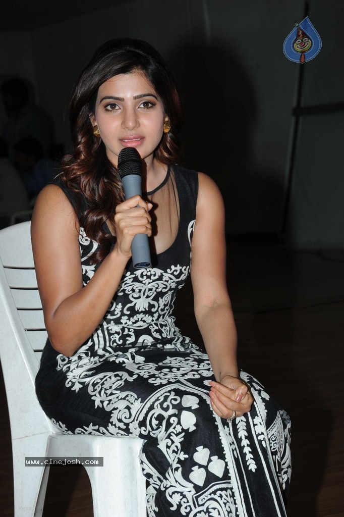 Samantha Interview Stills - 277 / 352 photos