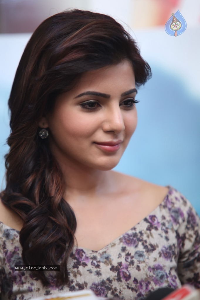 Samantha Latest Images - 25 / 137 photos