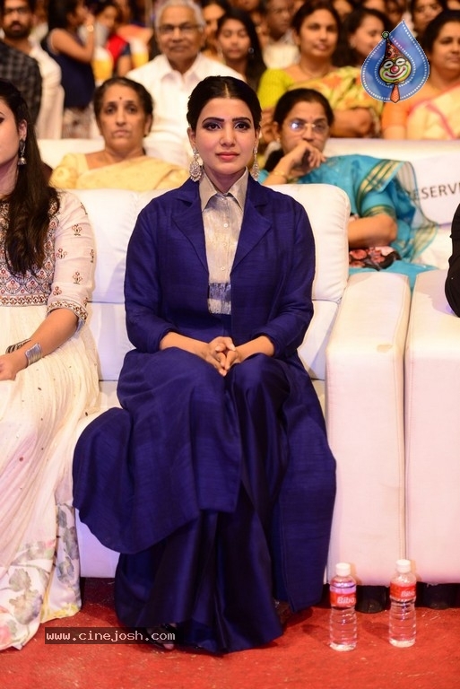 Samantha Latest Stills - 4 / 15 photos