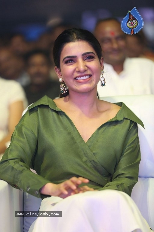 Samantha New Gallery - 5 / 14 photos