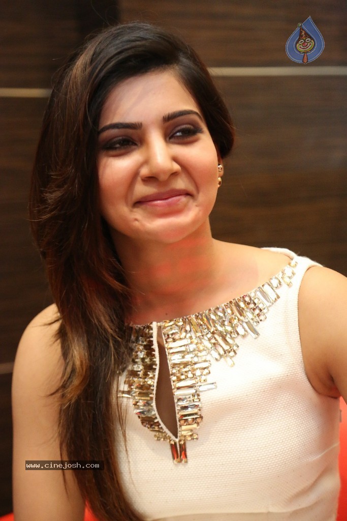 Samantha New Photos - 44 / 71 photos