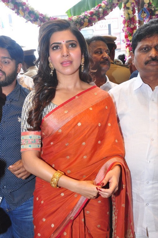 Samantha Pics - 27 / 35 photos